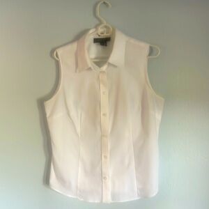 White sleeveless shirt